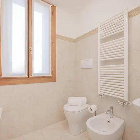 Apartamento Santo Stefano Palace Superior *