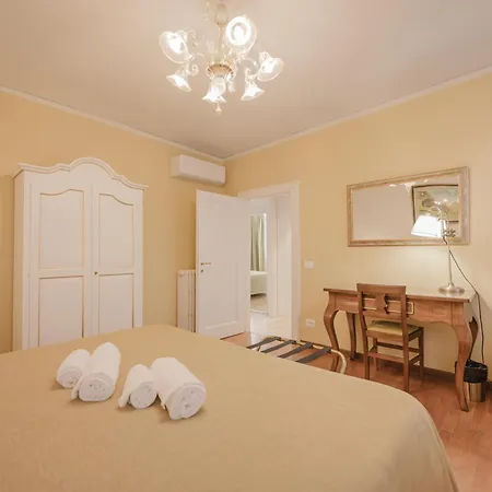 Santo Stefano Palace Superior Apartamento