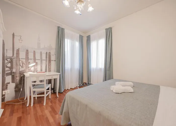 Santo Stefano Palace Superior * Venise