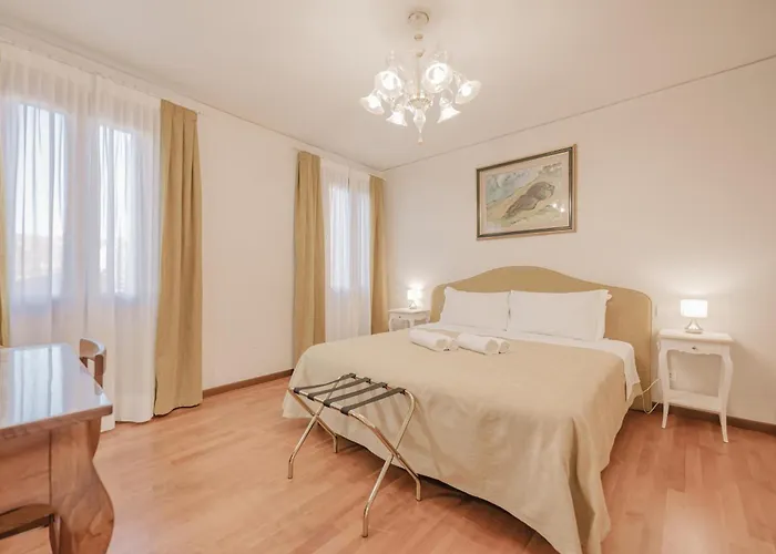 Santo Stefano Palace Superior *